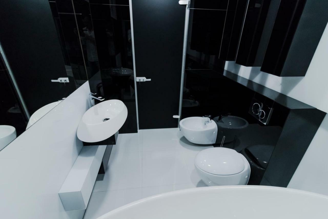 Ezra Luxury Apartments Năvodari Екстериор снимка